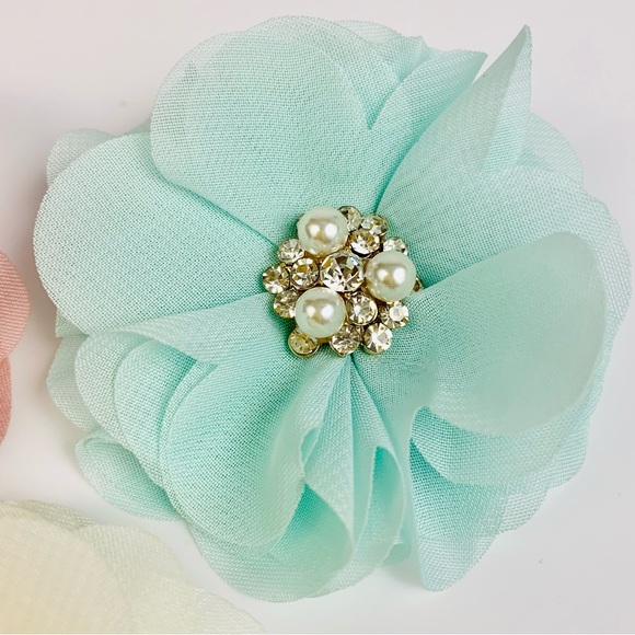 Pearl Cluster Flower Clips Set of 3 - Picture 5 of 10